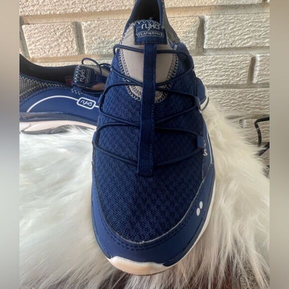 Slip on Tennis Shoes - Picture 4 of 12